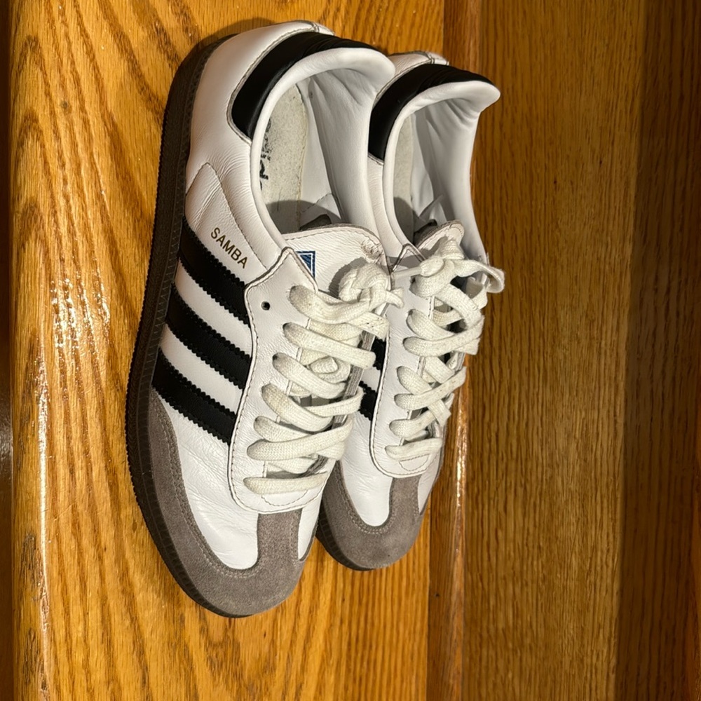 Samba Sneakers